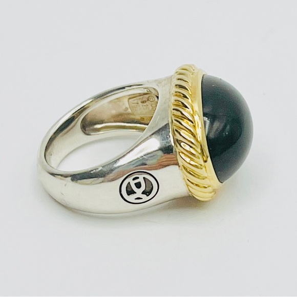 David Yurman Signature Oval Ring With Black
Onyx And Gold - Picture 6 of 12